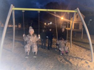 Spielen mit Cousine und Cousins in Behnsdorf